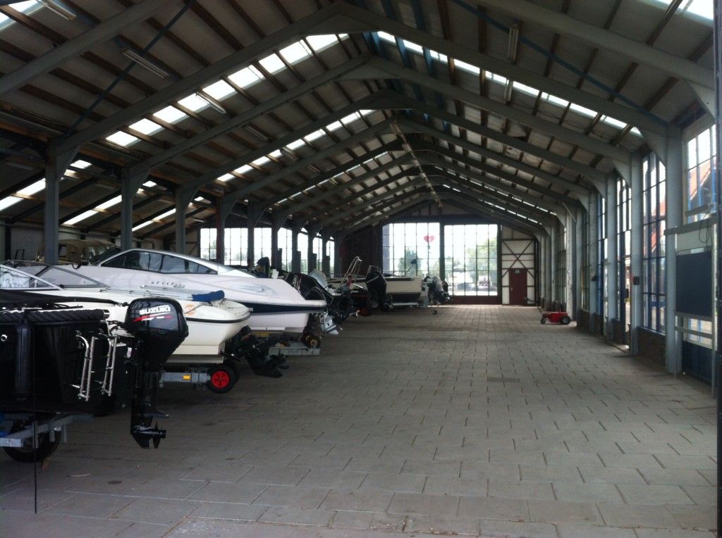 droge jachthaven dry storage Netherlandfs Woubrugge van wijk jachthaven ligplaats te huur